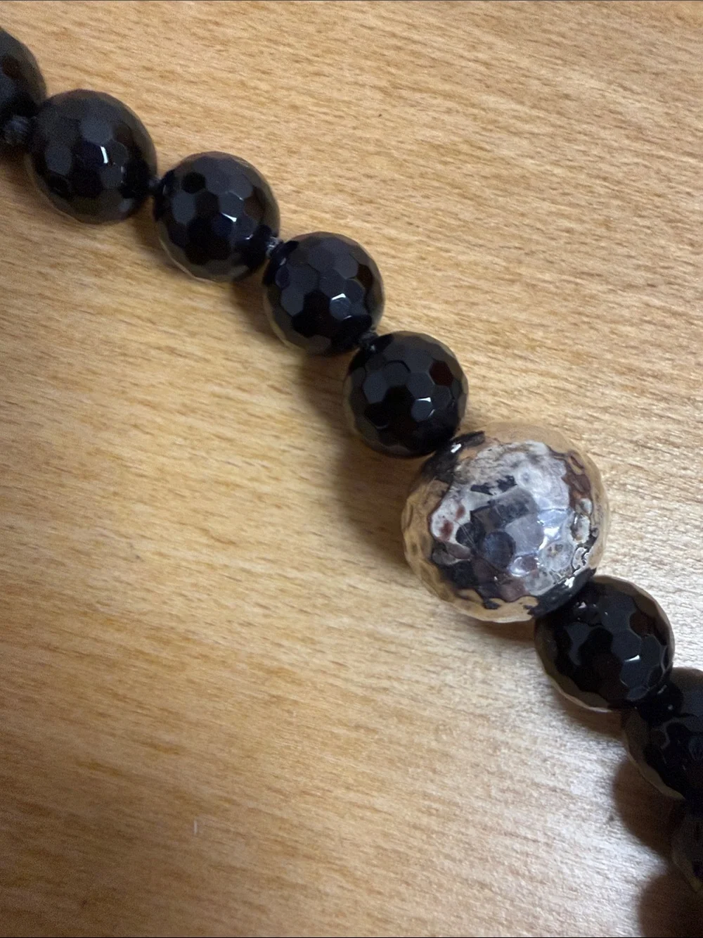 Silver 925 clasp with black glass beads and silver tone accent mirrorball - Picture 3 of 6
